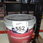 01 BALDE DE TINTA PVA NA COR AREIA DE 16L MARCA MISTERLAR. (NO ESTADO) ATENÇÃO! FAZER A VISITAÇÃO ANTES DE ARREMATAR, NÃO SABEMOS SE FUNCIONA, LEILÃO NÃO TEM GARANTIA E NEM DEVOLUÇÃO, SUJEITO A POSSÍVEIS AVARIAS VISÍVEIS/OCULTAS E/OU AUSÊNCIA DE COMPONENTES.