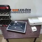 01 IMPRESSORA MODELO DESKJET 1115 MARCA HP, 02 MONITORES E 01 EXPOSITOR PEQUENO. (NO ESTADO) ATENÇÃO! FAZER A VISITAÇÃO ANTES DE ARREMATAR, NÃO SABEMOS SE FUNCIONA, LEILÃO NÃO TEM GARANTIA E NEM DEVOLUÇÃO, SUJEITO A POSSÍVEIS AVARIAS VISÍVEIS/OCULTAS E/OU AUSÊNCIA DE COMPONENTES.
