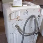 01 MÁQUINA DE LAVAR 9KG 220V MARCA ELECTROLUX. (NO ESTADO) ATENÇÃO! FAZER A VISITAÇÃO ANTES DE ARREMATAR, NÃO SABEMOS SE FUNCIONA, LEILÃO NÃO TEM GARANTIA E NEM DEVOLUÇÃO, SUJEITO A POSSÍVEIS AVARIAS VISÍVEIS/OCULTAS E/OU AUSÊNCIA DE COMPONENTES.