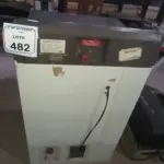 01 MÁQUINA DE LAVAR 5KG 220V MARCA BRASTEMP. (NO ESTADO) ATENÇÃO! FAZER A VISITAÇÃO ANTES DE ARREMATAR, NÃO SABEMOS SE FUNCIONA, LEILÃO NÃO TEM GARANTIA E NEM DEVOLUÇÃO, SUJEITO A POSSÍVEIS AVARIAS VISÍVEIS/OCULTAS E/OU AUSÊNCIA DE COMPONENTES.