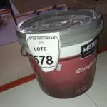 01 BALDE DE TINTA PVA NA COR AREIA DE 14L MARCA MISTERLAR. (NO ESTADO) ATENÇÃO! FAZER A VISITAÇÃO ANTES DE ARREMATAR, NÃO SABEMOS SE FUNCIONA, LEILÃO NÃO TEM GARANTIA E NEM DEVOLUÇÃO, SUJEITO A POSSÍVEIS AVARIAS VISÍVEIS/OCULTAS E/OU AUSÊNCIA DE COMPONENTES.
