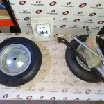 02 RODAS DE CARRINHO DE MÃO. (NO ESTADO) ATENÇÃO! FAZER A VISITAÇÃO ANTES DE ARREMATAR, NÃO SABEMOS SE FUNCIONA, LEILÃO NÃO TEM GARANTIA E NEM DEVOLUÇÃO, SUJEITO A POSSÍVEIS AVARIAS VISÍVEIS/OCULTAS E/OU AUSÊNCIA DE COMPONENTES.
