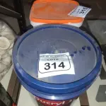 01 BALDE DE TINTA ACRÍLICA NA COR ROSA NUDE DE 18L MARCA DUCRYL. (NO ESTADO) ATENÇÃO! FAZER A VISITAÇÃO ANTES DE ARREMATAR, NÃO SABEMOS SE FUNCIONA, LEILÃO NÃO TEM GARANTIA E NEM DEVOLUÇÃO, SUJEITO A POSSÍVEIS AVARIAS VISÍVEIS/OCULTAS E/OU AUSÊNCIA DE COMPONENTES.