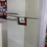 01 GELADEIRA 220V MARCA BOSCH.  (NO ESTADO) ATENÇÃO! FAZER A VISITAÇÃO ANTES DE ARREMATAR, NÃO SABEMOS SE FUNCIONA, LEILÃO NÃO TEM GARANTIA E NEM DEVOLUÇÃO, SUJEITO A POSSÍVEIS AVARIAS VISÍVEIS/OCULTAS E/OU AUSÊNCIA DE COMPONENTES.