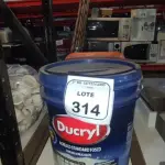 01 BALDE DE TINTA ACRÍLICA NA COR ROSA NUDE DE 18L MARCA DUCRYL. (NO ESTADO) ATENÇÃO! FAZER A VISITAÇÃO ANTES DE ARREMATAR, NÃO SABEMOS SE FUNCIONA, LEILÃO NÃO TEM GARANTIA E NEM DEVOLUÇÃO, SUJEITO A POSSÍVEIS AVARIAS VISÍVEIS/OCULTAS E/OU AUSÊNCIA DE COMPONENTES.