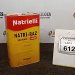 01 LATA DE SOLVENTE NATRI-RAZ PREMIUM DE 5L MARCA NATRIELLI. (NO ESTADO) ATENÇÃO! FAZER A VISITAÇÃO ANTES DE ARREMATAR, NÃO SABEMOS SE FUNCIONA, LEILÃO NÃO TEM GARANTIA E NEM DEVOLUÇÃO, SUJEITO A POSSÍVEIS AVARIAS VISÍVEIS/OCULTAS E/OU AUSÊNCIA DE COMPONENTES.