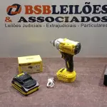 01 CHAVE IMPACTO 21V COM CARREGADOR USB MARCA BOMVINK (NOVO). (NO ESTADO) ATENÇÃO! FAZER A VISITAÇÃO ANTES DE ARREMATAR, NÃO SABEMOS SE FUNCIONA, LEILÃO NÃO TEM GARANTIA E NEM DEVOLUÇÃO, SUJEITO A POSSÍVEIS AVARIAS VISÍVEIS/OCULTAS E/OU AUSÊNCIA DE COMPONENTES.