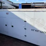 01 GERADOR CABINADO, MOTOR DE SCANIA 06 CILINDROS, GERADOR WEG. (NO ESTADO) ATENÇÃO! FAZER A VISITAÇÃO ANTES DE ARREMATAR, NÃO SABEMOS SE FUNCIONA, LEILÃO NÃO TEM GARANTIA E NEM DEVOLUÇÃO, SUJEITO A POSSÍVEIS AVARIAS VISÍVEIS/OCULTAS E/OU AUSÊNCIA DE COMPONENTES.