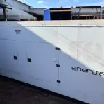 01 GERADOR CABINADO, MOTOR DE SCANIA 06 CILINDROS, GERADOR WEG. (NO ESTADO) ATENÇÃO! FAZER A VISITAÇÃO ANTES DE ARREMATAR, NÃO SABEMOS SE FUNCIONA, LEILÃO NÃO TEM GARANTIA E NEM DEVOLUÇÃO, SUJEITO A POSSÍVEIS AVARIAS VISÍVEIS/OCULTAS E/OU AUSÊNCIA DE COMPONENTES.