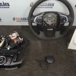 01 VOLANTE CITRÖEN C4 LOUNGE E 01 MULTIMÍDIA FORD FOCUS 2014-2016 C/ DEFEITO. (NO ESTADO) ATENÇÃO! FAZER A VISITAÇÃO ANTES DE ARREMATAR, NÃO SABEMOS SE FUNCIONA, LEILÃO NÃO TEM GARANTIA E NEM DEVOLUÇÃO, SUJEITO A POSSÍVEIS AVARIAS VISÍVEIS/OCULTAS E/OU AUSÊNCIA DE COMPONENTES.