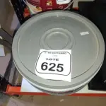01 BALDE DE TINTA PVA NA COR BRANCA DE 14L MARCA MISTERLAR. (NO ESTADO) ATENÇÃO! FAZER A VISITAÇÃO ANTES DE ARREMATAR, NÃO SABEMOS SE FUNCIONA, LEILÃO NÃO TEM GARANTIA E NEM DEVOLUÇÃO, SUJEITO A POSSÍVEIS AVARIAS VISÍVEIS/OCULTAS E/OU AUSÊNCIA DE COMPONENTES.