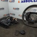 01 VOLANTE CITRÖEN C4 LOUNGE E 01 MULTIMÍDIA FORD FOCUS 2014-2016 C/ DEFEITO. (NO ESTADO) ATENÇÃO! FAZER A VISITAÇÃO ANTES DE ARREMATAR, NÃO SABEMOS SE FUNCIONA, LEILÃO NÃO TEM GARANTIA E NEM DEVOLUÇÃO, SUJEITO A POSSÍVEIS AVARIAS VISÍVEIS/OCULTAS E/OU AUSÊNCIA DE COMPONENTES.