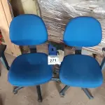 02 CADEIRAS DE ESCRITÓRIO GIRATÓRIA. (NO ESTADO) ATENÇÃO! FAZER A VISITAÇÃO ANTES DE ARREMATAR, NÃO SABEMOS SE FUNCIONA, LEILÃO NÃO TEM GARANTIA E NEM DEVOLUÇÃO, SUJEITO A POSSÍVEIS AVARIAS VISÍVEIS/OCULTAS E/OU AUSÊNCIA DE COMPONENTES.