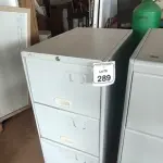 01 ARQUIVO DE AÇO COM 04 GAVETAS. (NO ESTADO) ATENÇÃO! FAZER A VISITAÇÃO ANTES DE ARREMATAR, NÃO SABEMOS SE FUNCIONA, LEILÃO NÃO TEM GARANTIA E NEM DEVOLUÇÃO, SUJEITO A POSSÍVEIS AVARIAS VISÍVEIS/OCULTAS E/OU AUSÊNCIA DE COMPONENTES.