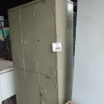 01 ARMÁRIO ROUPEIRO DE FERRO COM 06 PORTAS. (NO ESTADO) ATENÇÃO! FAZER A VISITAÇÃO ANTES DE ARREMATAR, NÃO SABEMOS SE FUNCIONA, LEILÃO NÃO TEM GARANTIA E NEM DEVOLUÇÃO, SUJEITO A POSSÍVEIS AVARIAS VISÍVEIS/OCULTAS E/OU AUSÊNCIA DE COMPONENTES.