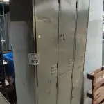 01 ARMÁRIO ROUPEIRO DE FERRO COM 06 PORTAS. (NO ESTADO) ATENÇÃO! FAZER A VISITAÇÃO ANTES DE ARREMATAR, NÃO SABEMOS SE FUNCIONA, LEILÃO NÃO TEM GARANTIA E NEM DEVOLUÇÃO, SUJEITO A POSSÍVEIS AVARIAS VISÍVEIS/OCULTAS E/OU AUSÊNCIA DE COMPONENTES.