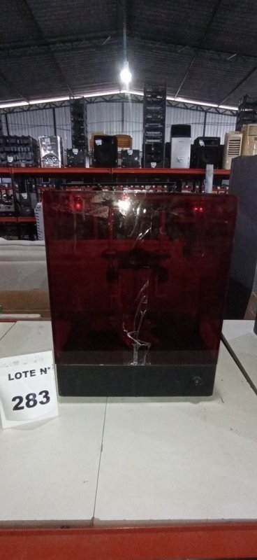 Foto de 01 IMPRESSORA 3D. (NO ESTADO) ATENÇÃO! FAZER A VISITAÇÃO ANTES DE ARREMATAR, NÃO SABEMOS SE FUNCIONA...