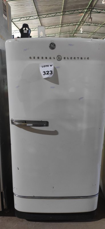 Foto de 01 GELADEIRA DE 1947.GENERAL ELECTRIC. (NO ESTADO) ATENÇÃO! FAZER A VISITAÇÃO ANTES DE ARREMATAR, ...